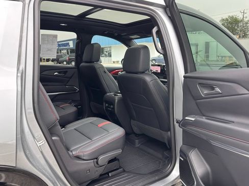 Used 2024 Chevrolet Traverse RS w/ LPO, Floor Liner Package AWD/4WD image 25