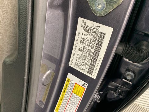 Used 2020 Honda Accord Touring image 13