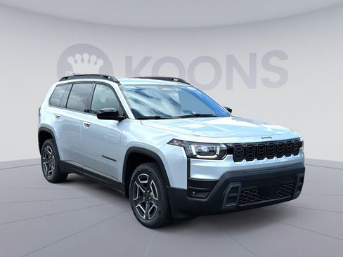 New 2026 Jeep Cherokee Laredo AWD/4WD image 10