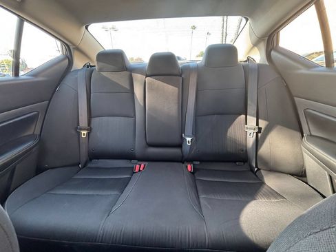 Used 2025 Nissan Altima 2.5 SV FWD image 34