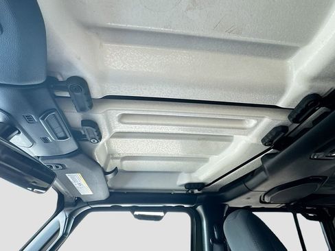 Used 2021 Jeep Wrangler Unlimited Rubicon AWD/4WD image 24