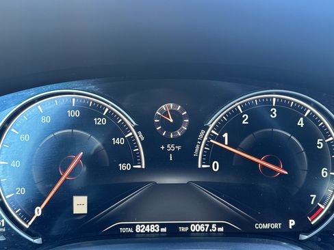 Used 2017 BMW 750i xDrive image 17