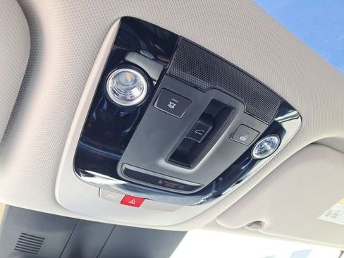 New 2026 Kia Sorento S FWD image 17