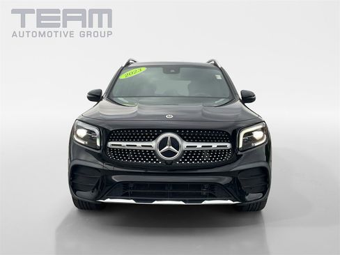 Used 2023 Mercedes-Benz GLB 250 image 2