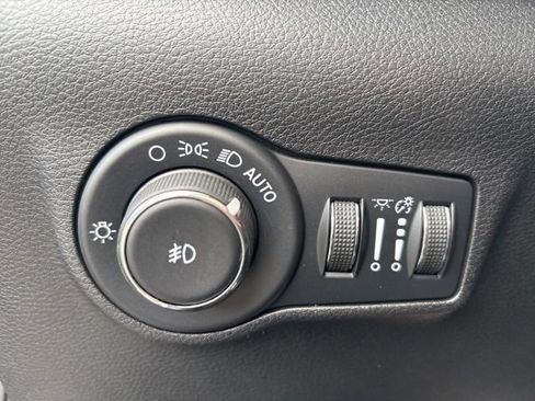 Used 2022 Jeep Compass Limited AWD/4WD image 26