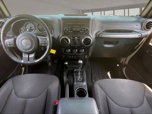 Used 2018 Jeep Wrangler Sport AWD/4WD image 7