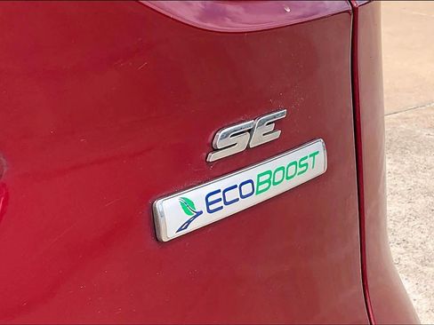 Used 2014 Ford Escape SE w/ Equipment Group 201A FWD image 11