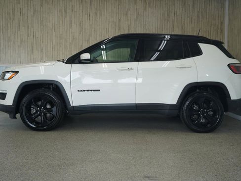 Used 2019 Jeep Compass Latitude AWD/4WD image 5