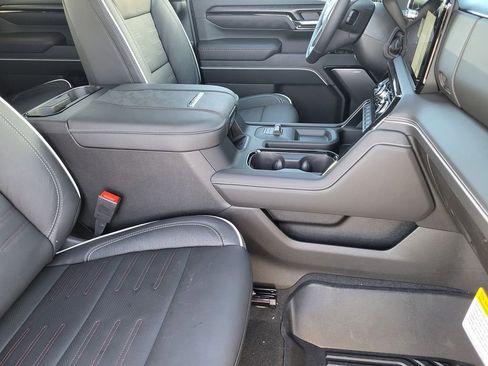 New 2026 GMC Sierra 2500 AT4X w/ AT4X AEV Edition image 9