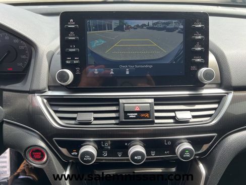 Used 2022 Honda Accord Sport image 12