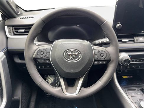 Used 2023 Toyota RAV4 XSE AWD/4WD image 57