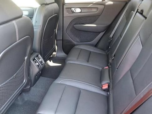 New 2024 Volvo XC40 B5 Plus w/ Climate Package AWD/4WD image 19