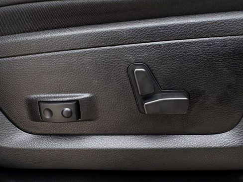 Used 2024 RAM 2500 Laramie w/ Sport Appearance Package image 25