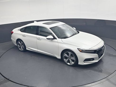 Used 2018 Honda Accord Touring image 20