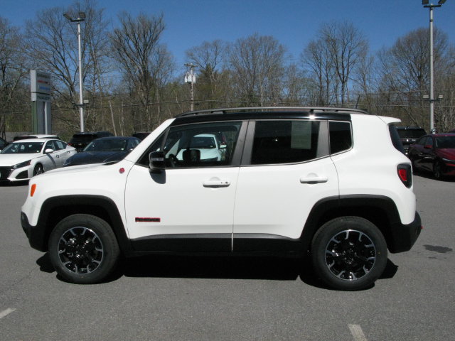 Used 2023 Jeep Renegade Trailhawk AWD/4WD image 9