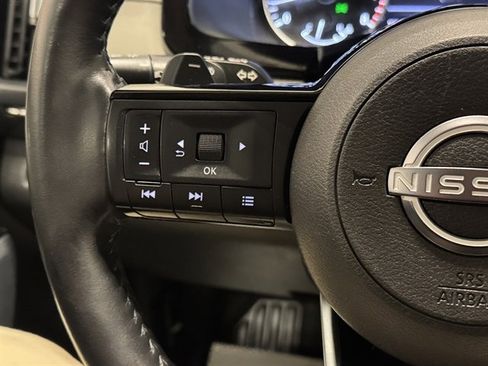 Used 2022 Nissan Pathfinder SL image 23