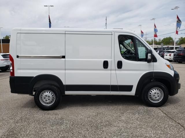 Used 2025 RAM ProMaster 1500 w/ Convenience Group FWD image 2