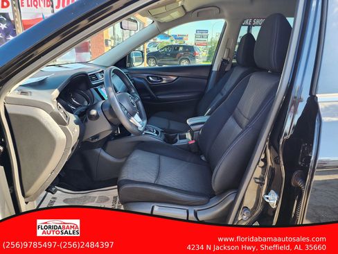 Used 2017 Nissan Rogue S AWD/4WD image 9