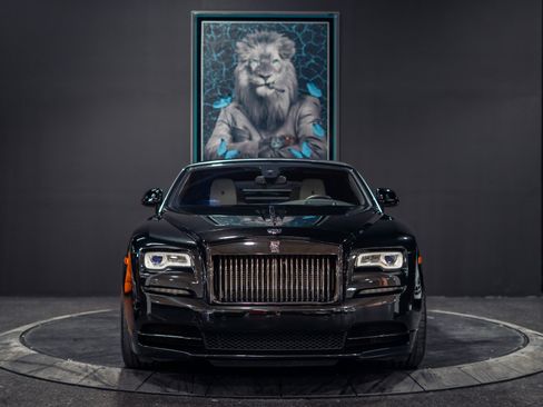 Used 2018 Rolls-Royce Dawn RWD image 18