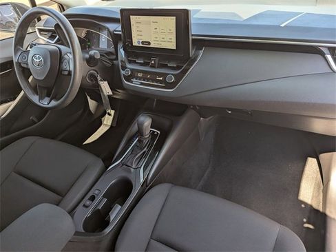 Used 2023 Toyota Corolla Hybrid Sedan image 12