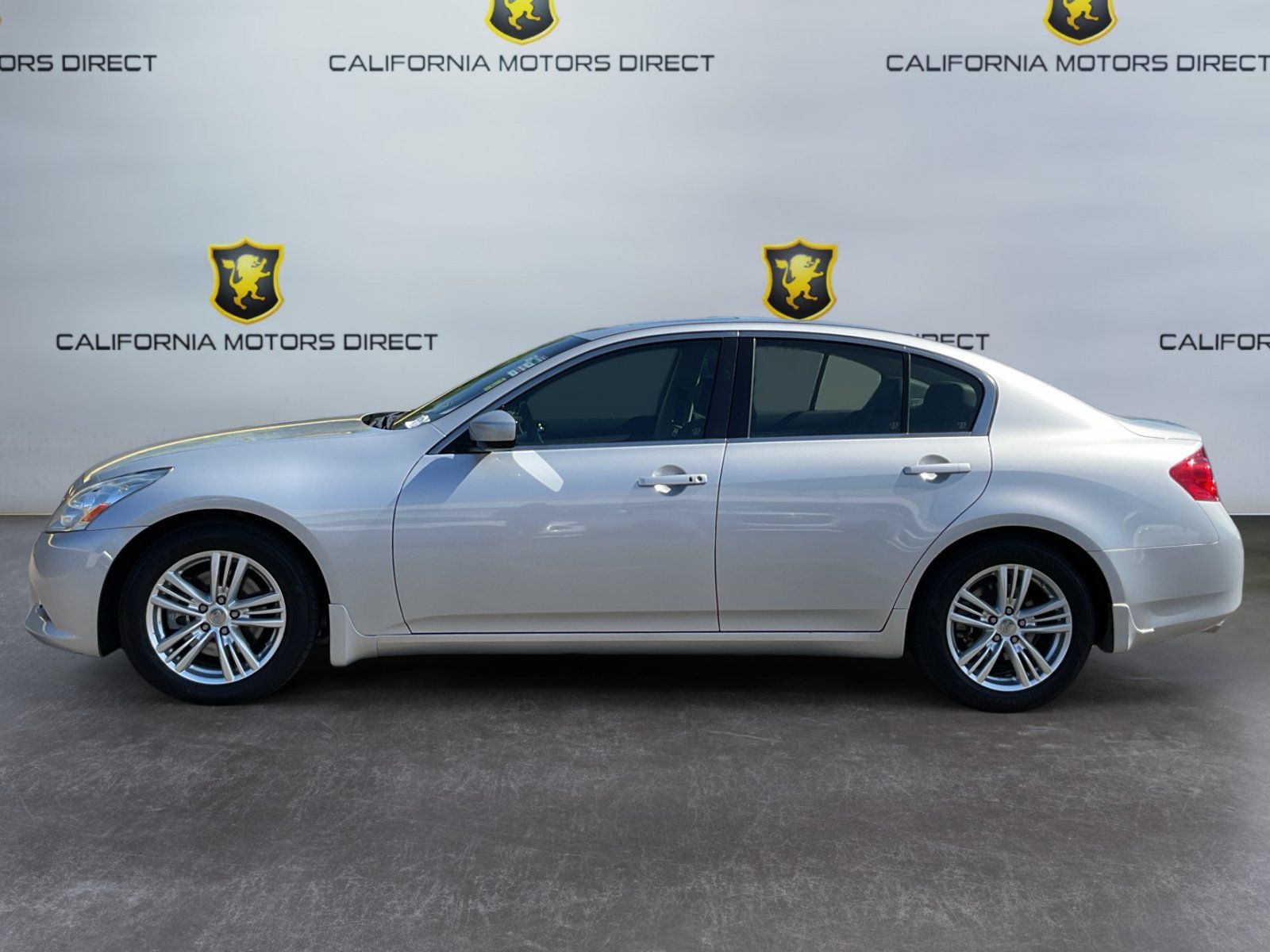 Used 2013 INFINITI G37 Journey w/ Premium Pkg RWD image 8