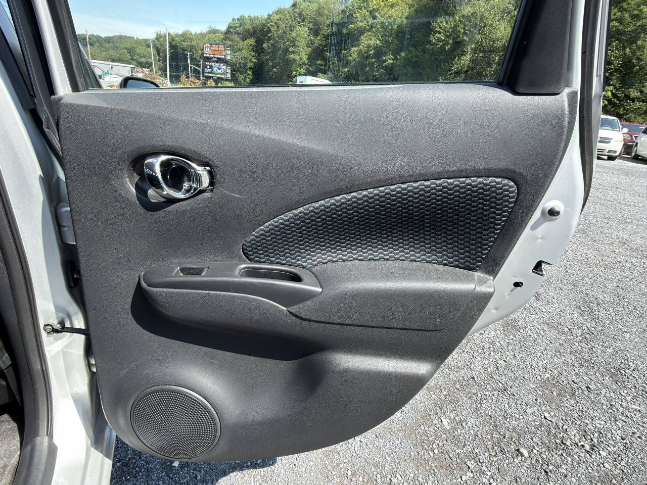 Used 2014 Nissan Versa Note SV FWD image 22