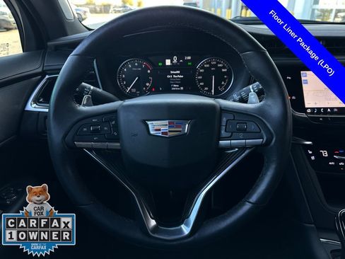 Used 2023 Cadillac XT6 Sport w/ LPO, ONYX Package image 13
