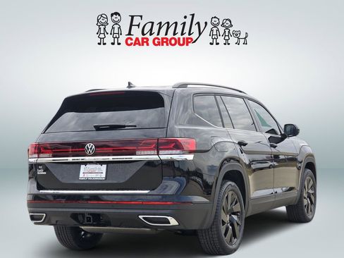 New 2026 Volkswagen Atlas SE image 4