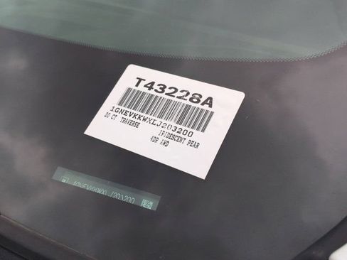 Used 2020 Chevrolet Traverse Premier AWD/4WD image 19