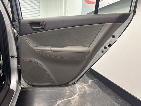 Used 2010 Hyundai Sonata GLS image 12