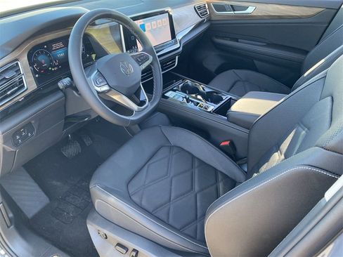 New 2026 Volkswagen Atlas SE image 14