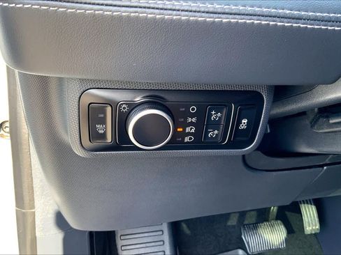 Used 2024 Ford Mustang Mach-E Premium RWD image 31