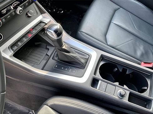 Used 2024 Audi Q3 2.0T Premium Plus w/ Premium Plus Package image 18