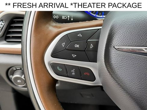 Used 2017 Chrysler Pacifica Limited w/ UConnect Theater Package image 40
