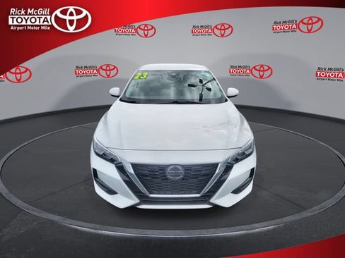 Used 2023 Nissan Sentra SV FWD image 3