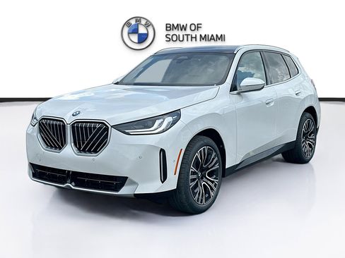 New 2025 BMW X3 xDrive30i w/ Convenience Package image 3