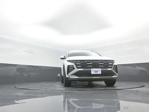 Used 2025 Hyundai Tucson SEL FWD image 32