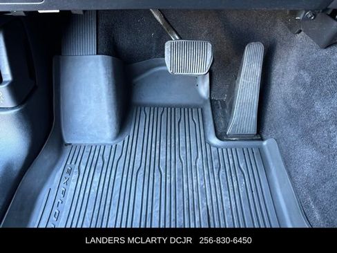 Used 2021 Ford Explorer XLT w/ Equipment Group 202A image 25