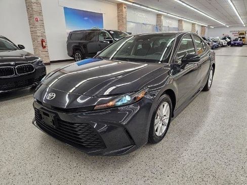 Used 2025 Toyota Camry LE FWD image 1