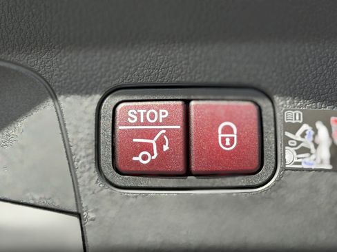 New 2026 Mercedes-Benz GLE 450 4MATIC Coupe image 14