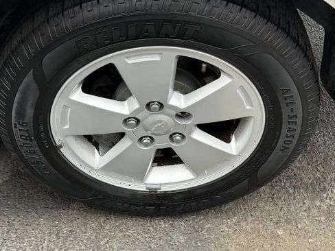 Used 2007 Chevrolet Impala LT image 11