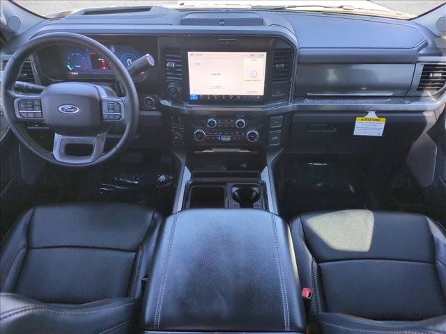Used 2025 Ford F350 Lariat w/ Lariat Ultimate Package AWD/4WD image 16