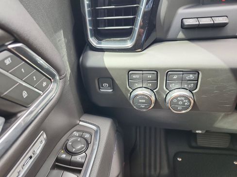Certified 2025 GMC Sierra 1500 Denali w/ Denali Reserve Package AWD/4WD image 28