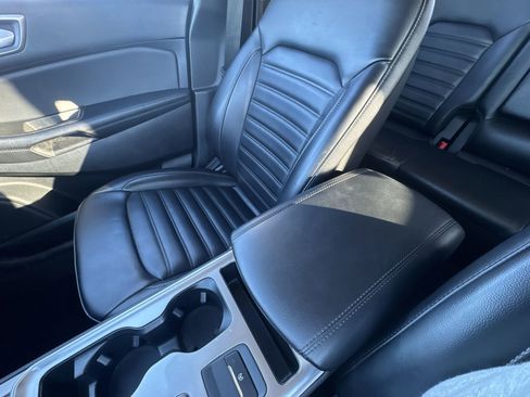 Used 2024 Ford Edge SEL image 20