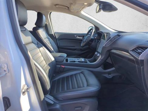 Used 2024 Ford Edge SEL image 20
