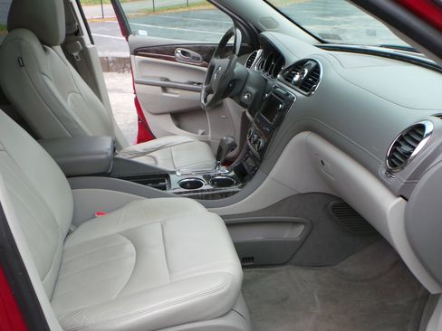 Used 2014 Buick Enclave Leather image 32