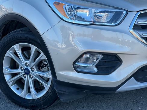 Used 2018 Ford Escape SE w/ SE Sync 3 Package image 29