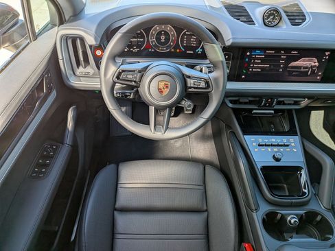 New 2026 Porsche Cayenne S image 15
