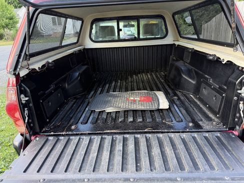 Used 2005 Toyota Tacoma 4x4 Regular Cab image 17