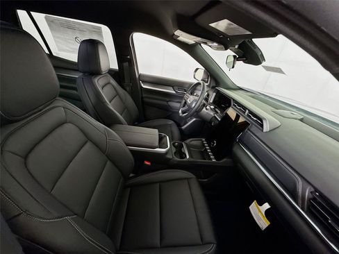 New 2026 GMC Terrain Elevation w/ Elevation Premium Package AWD/4WD image 20